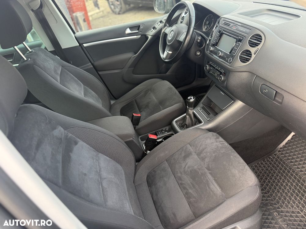 Volkswagen Tiguan 2.0 TDI DPF BlueMotion Technology Exclusive - 5