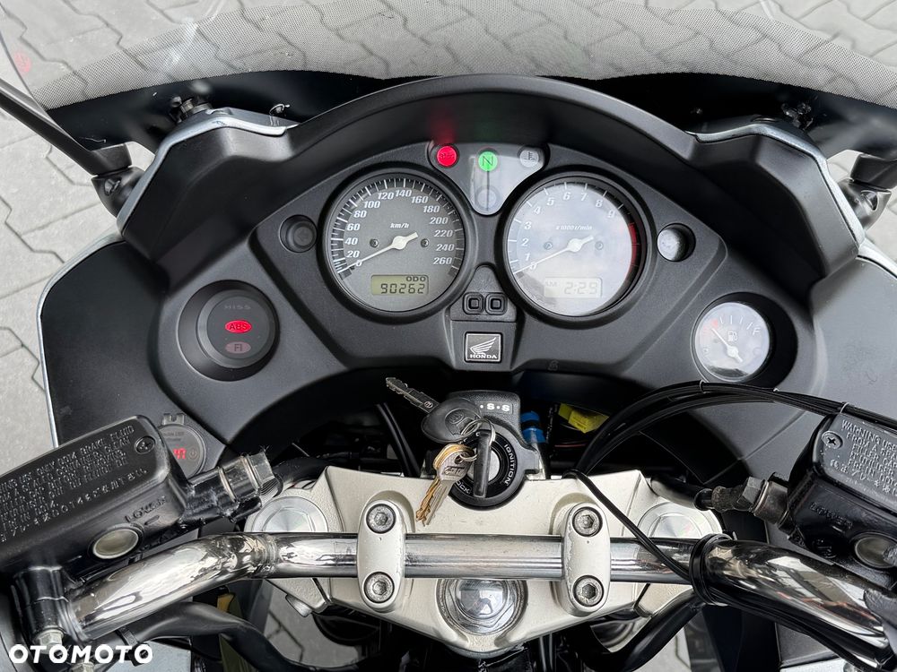 Honda CBF - 22
