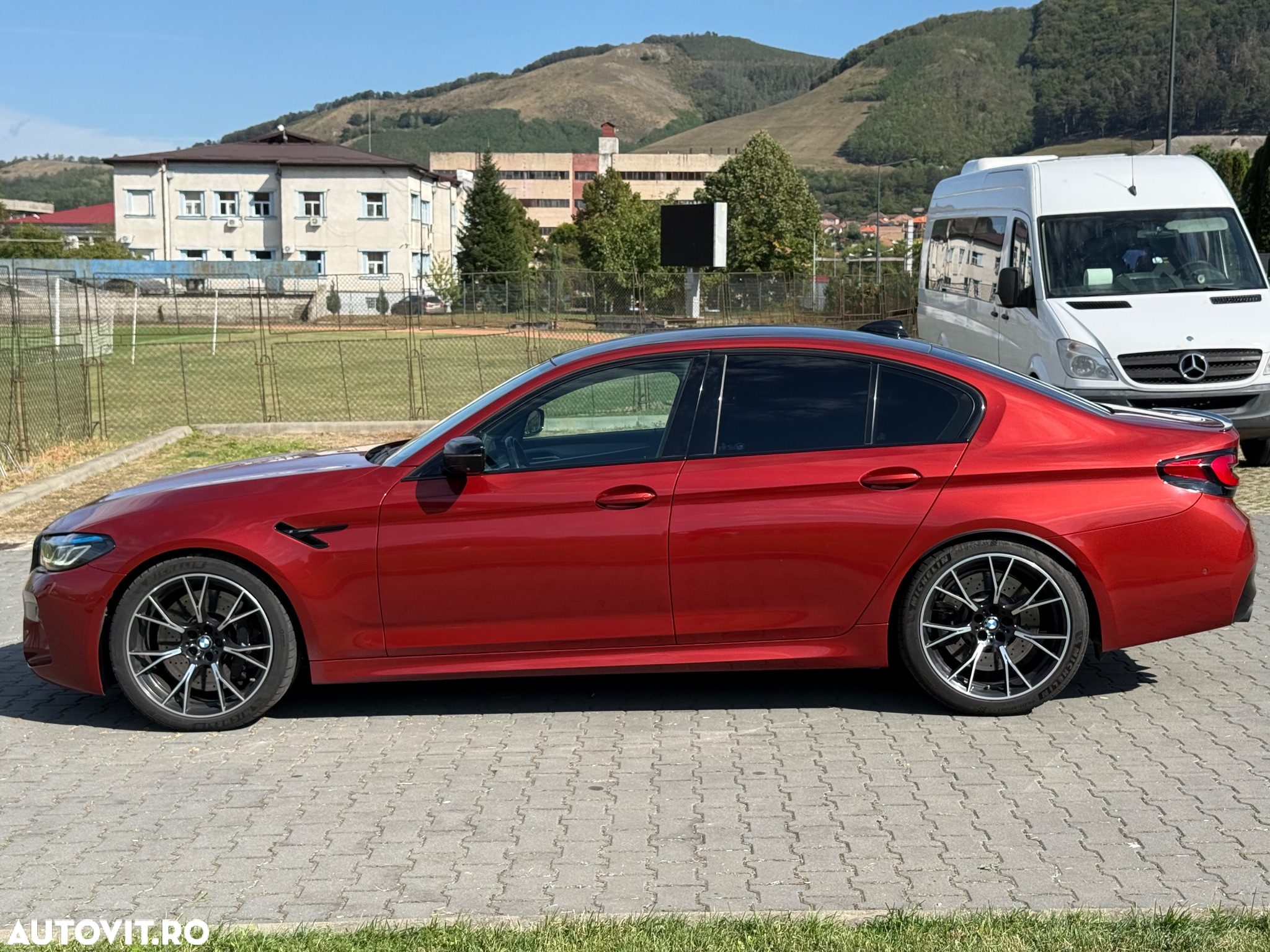 BMW M5 Competition - 10
