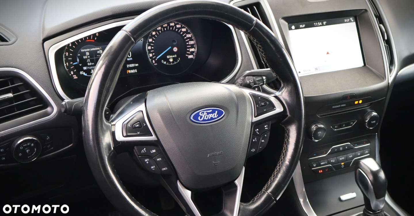 Ford Galaxy - 12