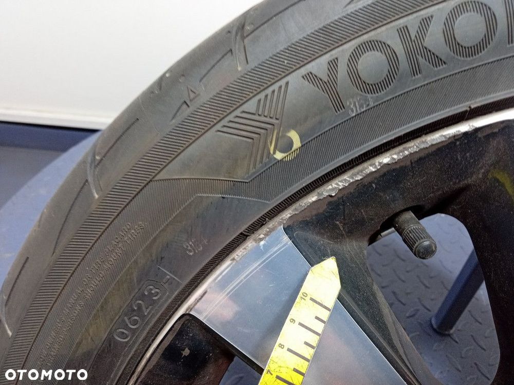 HONDA CIVIC IX FELGA ALUMINIOWA Z OPONĄ HL4899 5X114,3 7JX17 ET50 - 9