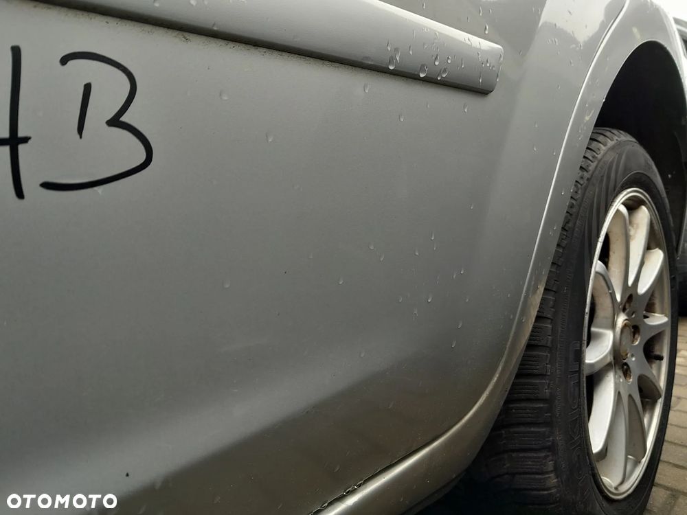 FORD FOCUS MK2 DRZWI LEWE TYLNE LEWY TYŁ HB KOLOR: 03 - 4