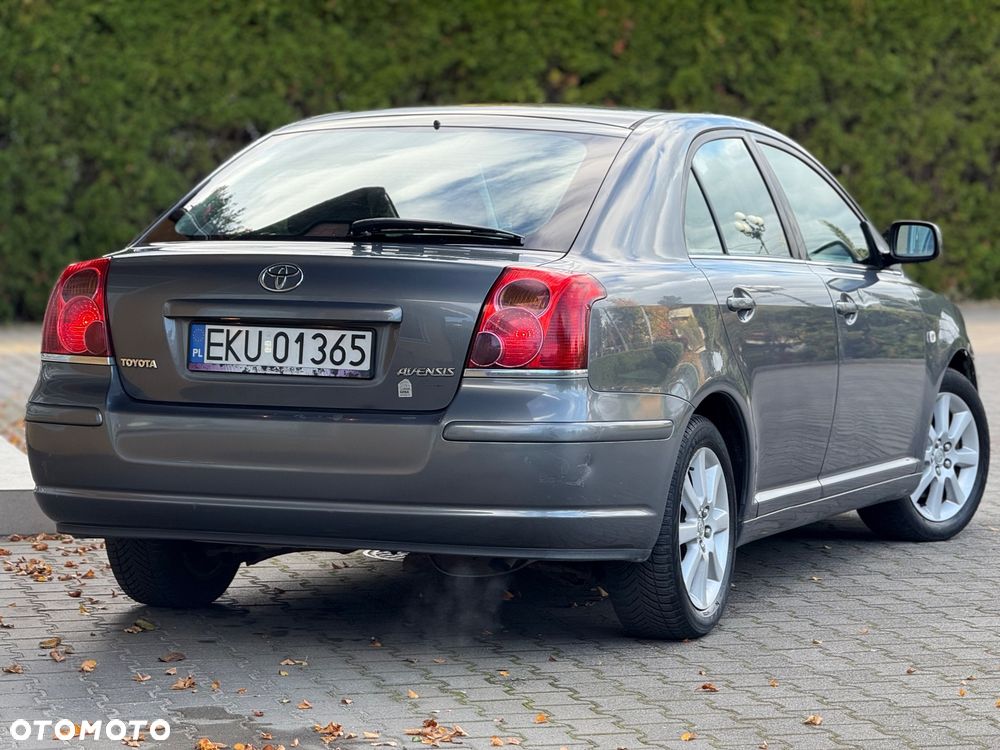 Toyota Avensis 2.0 VVT-i Prestige - 6