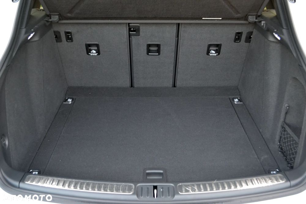 Porsche Macan - 34