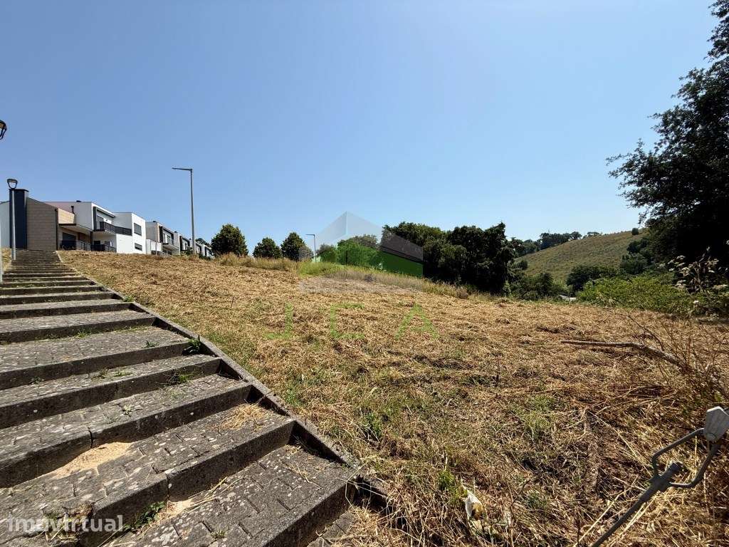 Terreno para construção de uma moradia - Grande imagem: 4/6