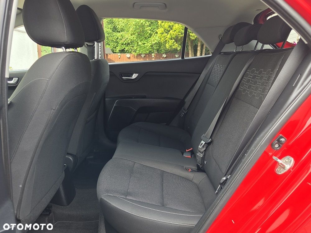 Kia Rio 1.2 Dream Team Edition - 12