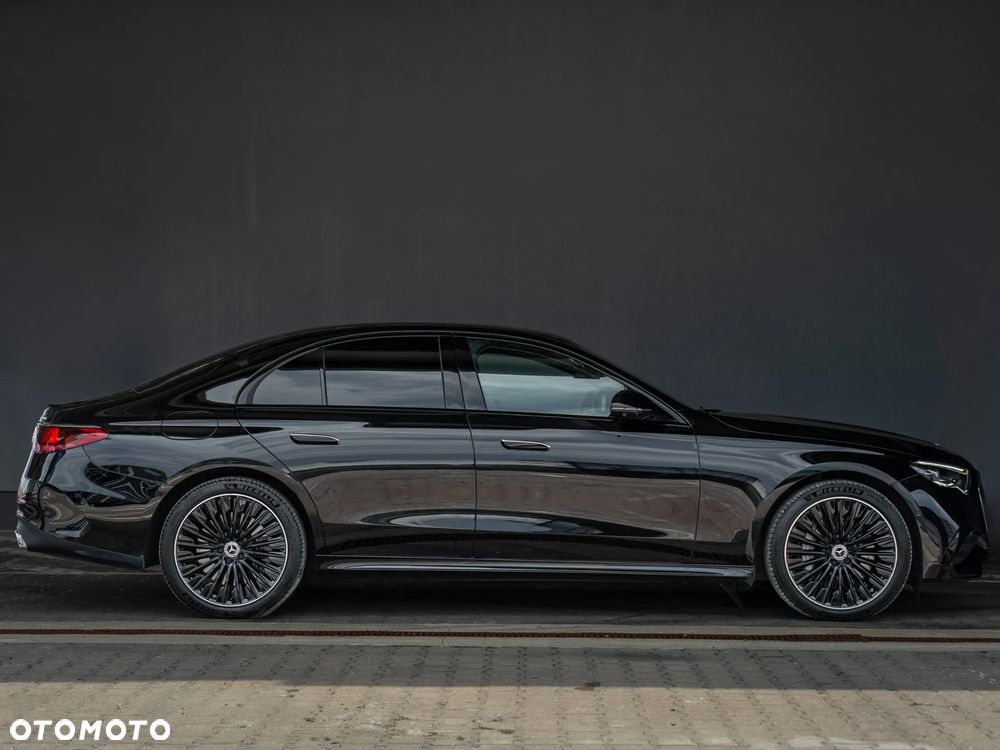 Mercedes-Benz Klasa E 300de 4Matic 9G-TRONIC AMG Line NIGHT Edition - 4