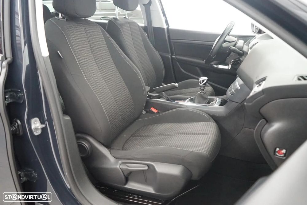 Peugeot 308 SW - 33