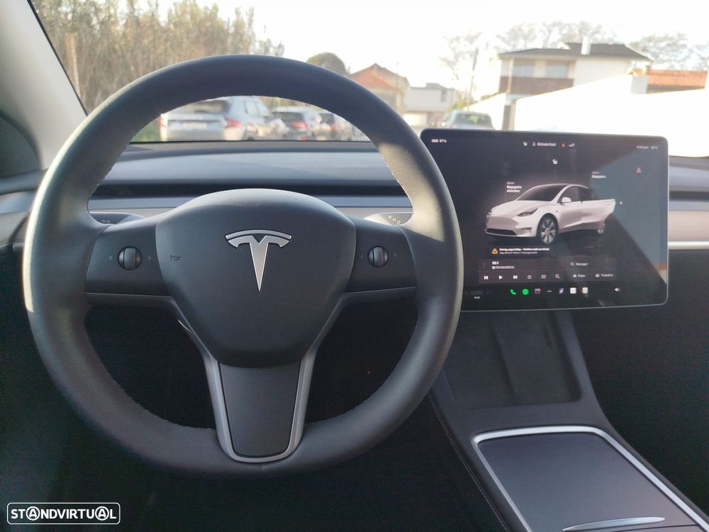 Tesla Model Y RWD - 13