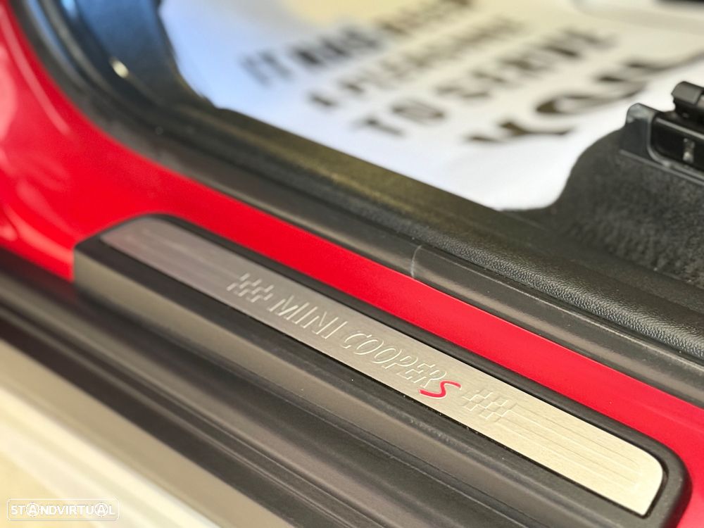 MINI Countryman Cooper S ALL4 Auto Desportiva - 33