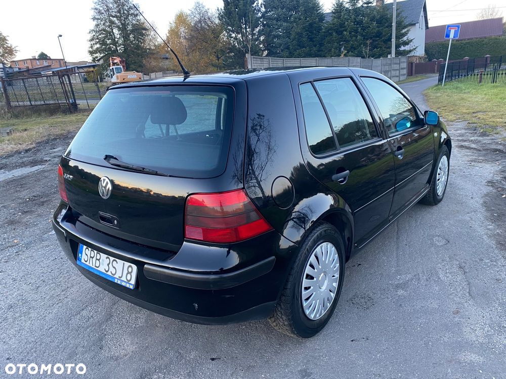 Volkswagen Golf 2002 photo 3
