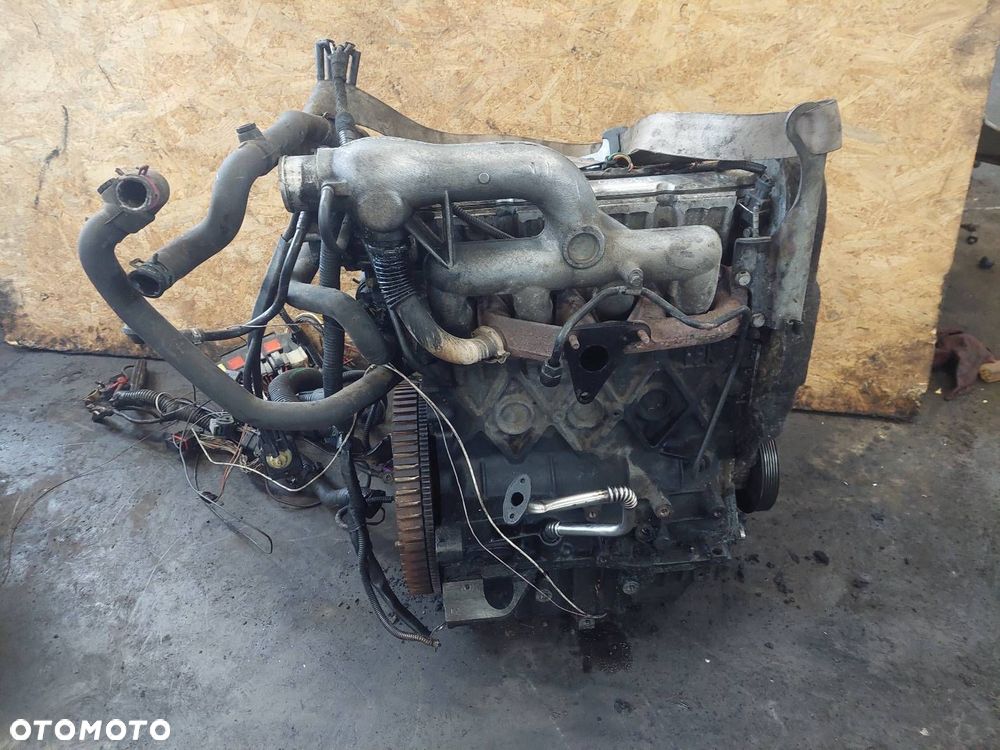 SILNIK DIESEL + UKŁAD WTRYSKOWY RENAULT TRAFIC II F9Q760 8200055072 1.9 DCI - 6