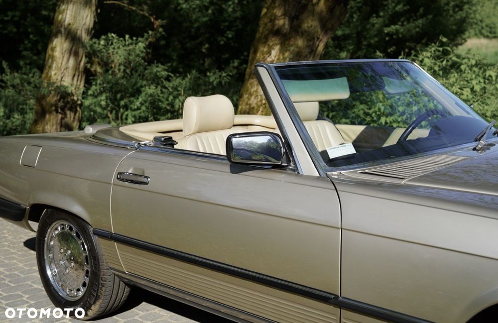Mercedes-Benz SL - 10