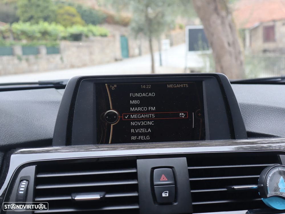 BMW 318 d Line Modern - 14