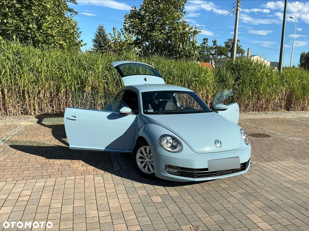 Volkswagen New Beetle - 7
