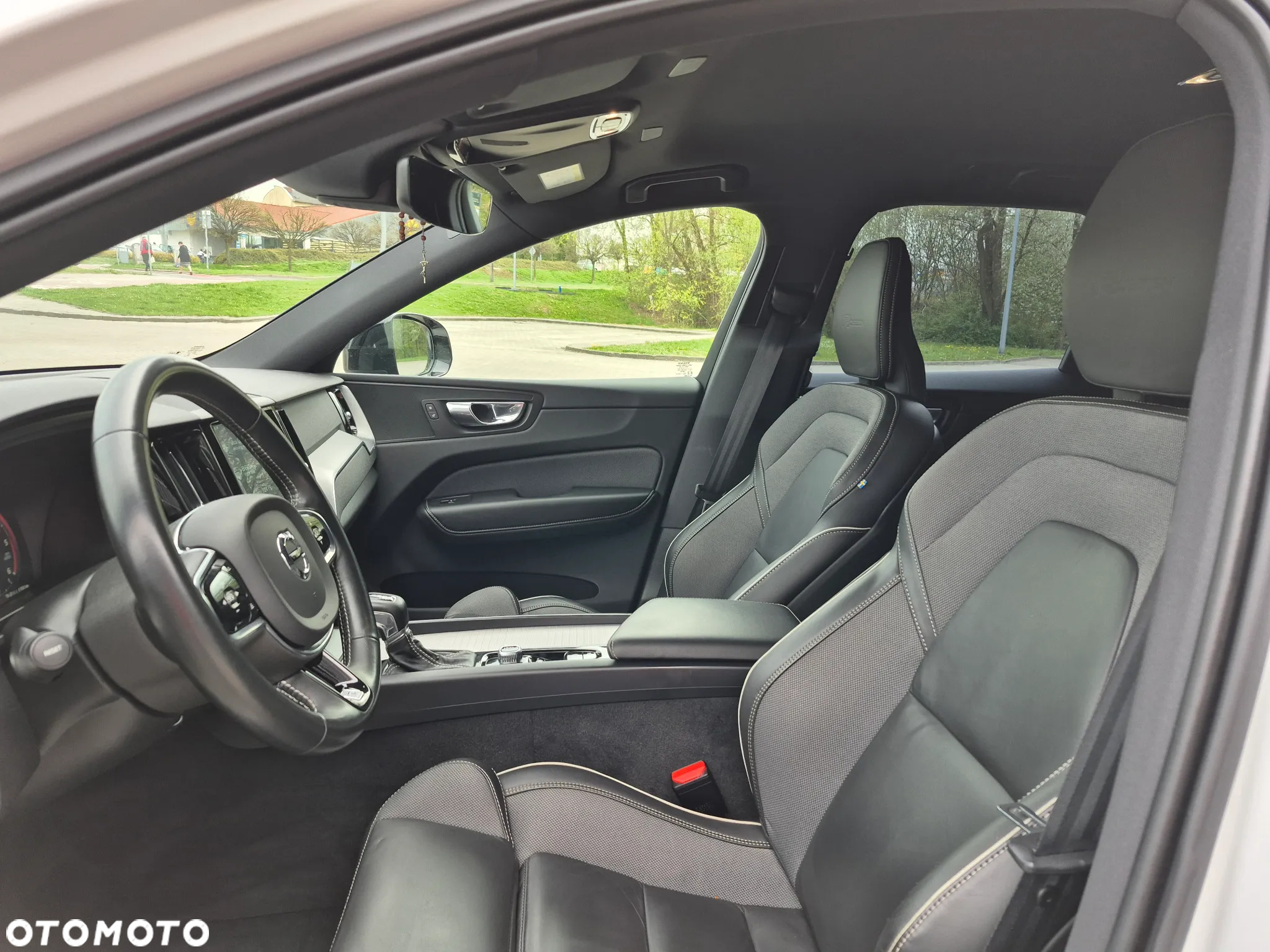 Volvo XC 60 D4 R-Design - 15