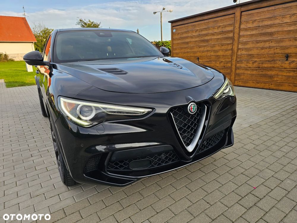 Alfa Romeo Stelvio - 21
