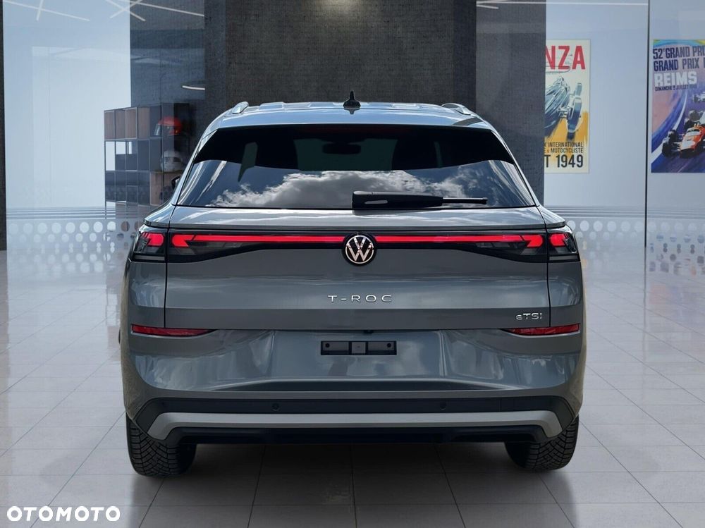 Volkswagen T-Roc - 12