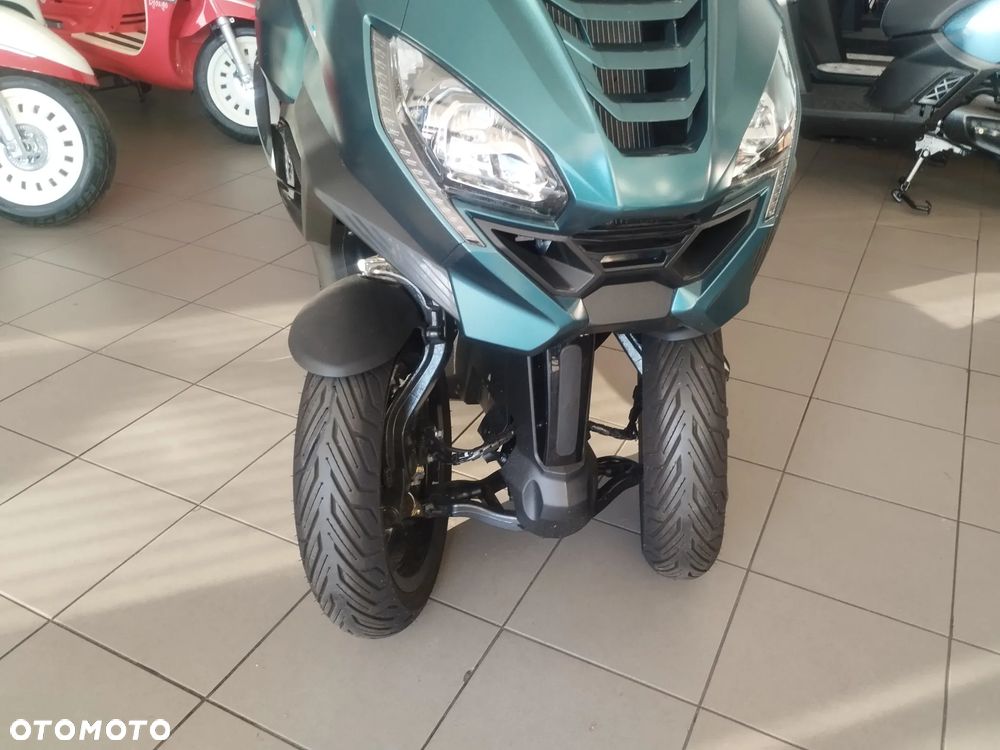 Peugeot Metropolis - 3