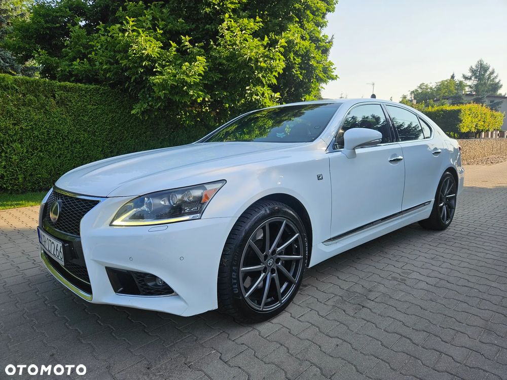 Lexus LS 600h F Sport - 13