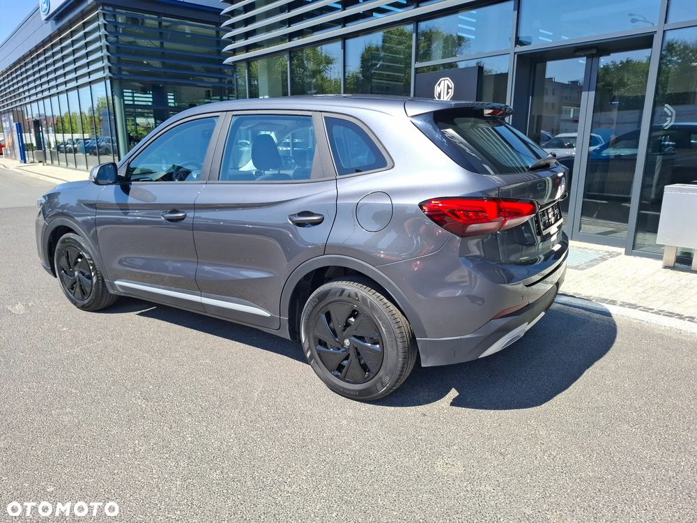 MG ZS Hybrid+ - 4