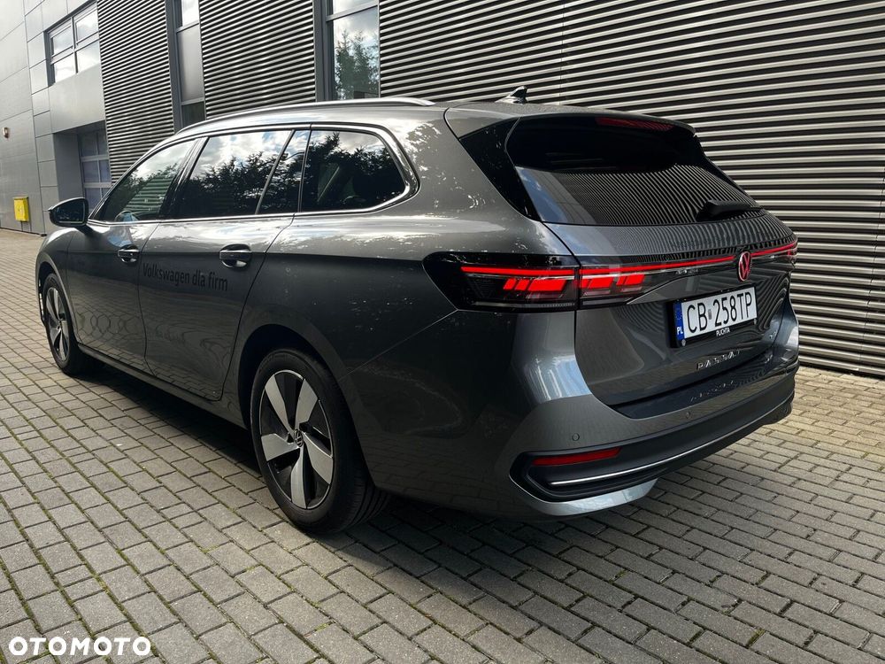 Volkswagen Passat Variant 1.5 TSI ACT mHEV Business Plus DSG - 7