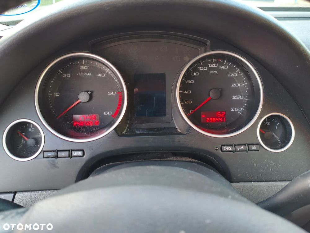 Seat Exeo 2.0 TDI DPF Style - 10