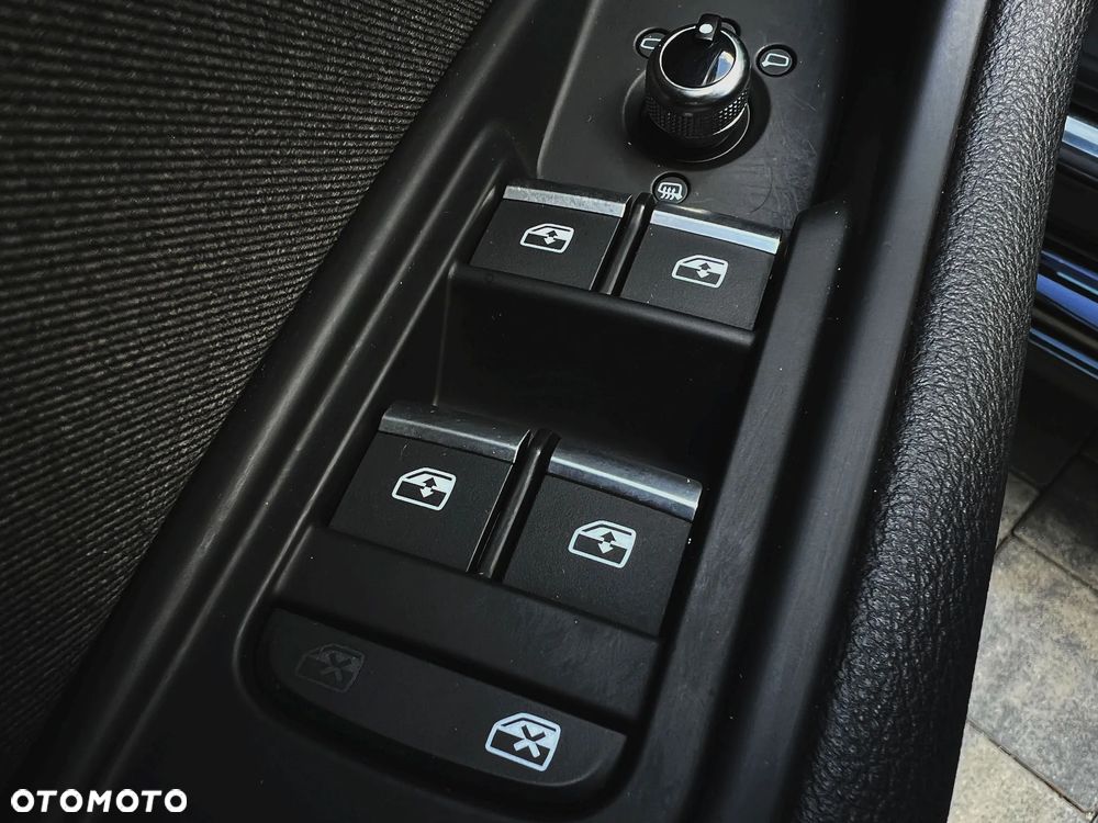 Audi A4 Avant 40 TDI S tronic design - 37