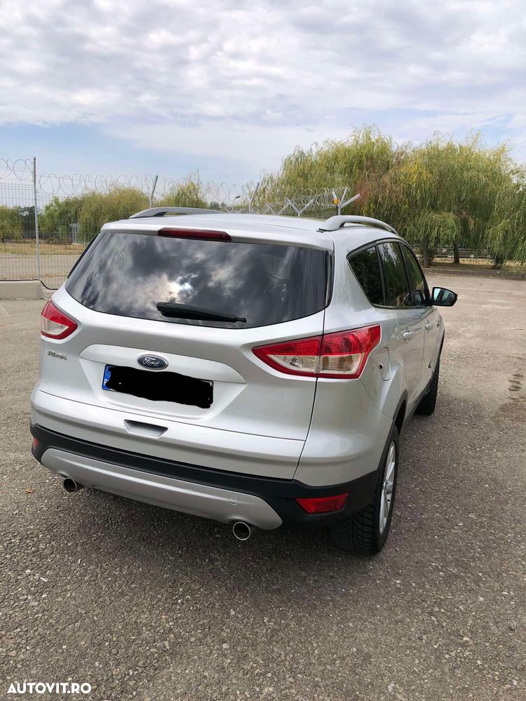 Ford Kuga 2.0 TDCi Powershift 4WD Trend - 4