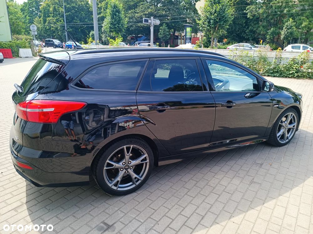 Ford Focus 1.5 EcoBoost STart-Stopp-System ST-LINE - 9