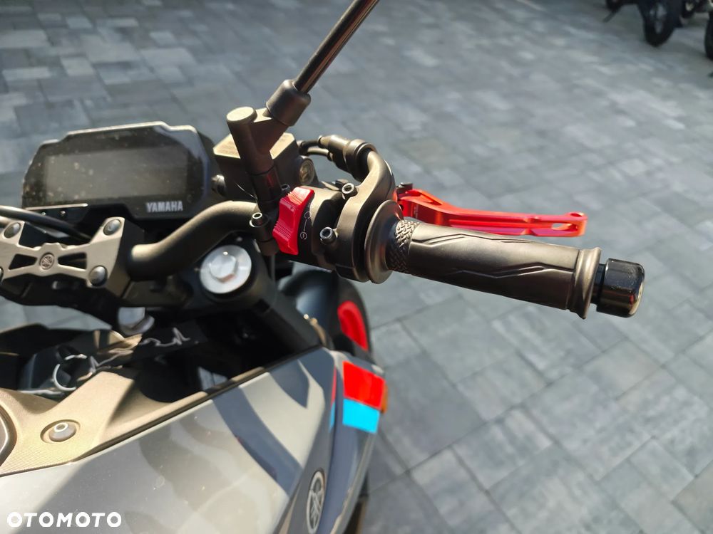 Yamaha MT - 16