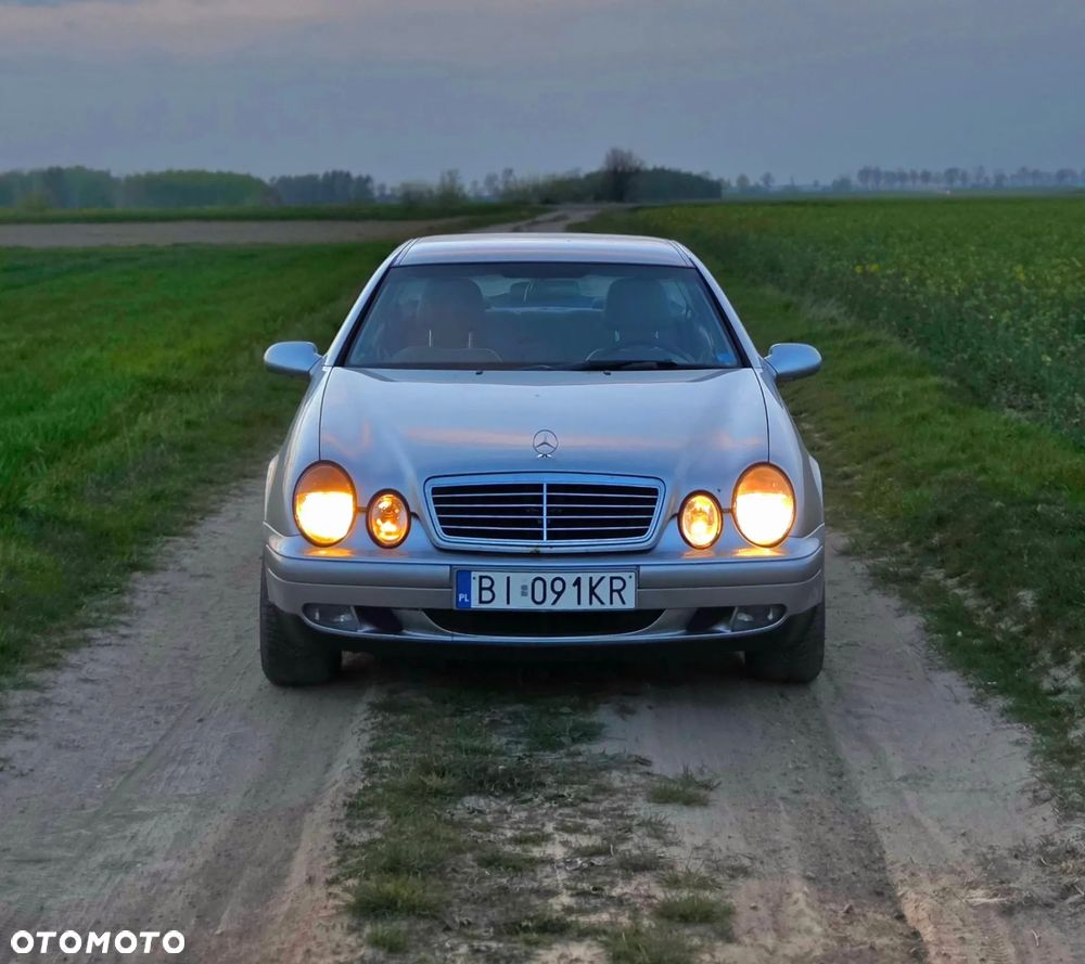 Mercedes-Benz CLK - 3