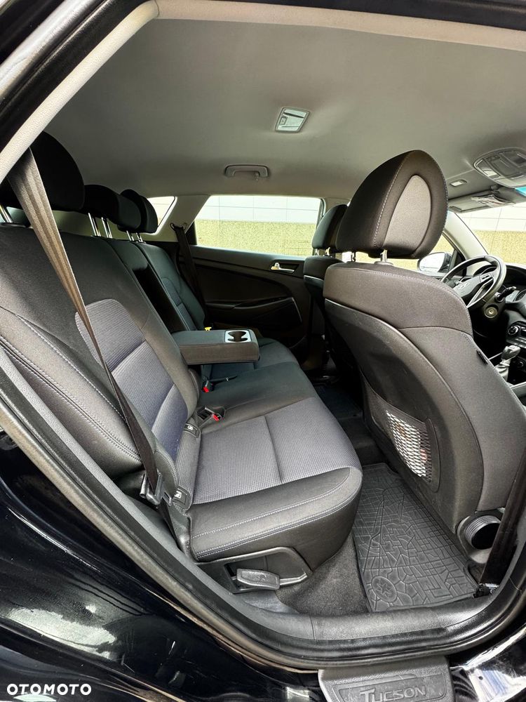Hyundai Tucson 1.6 GDI BlueDrive GO 2WD - 23