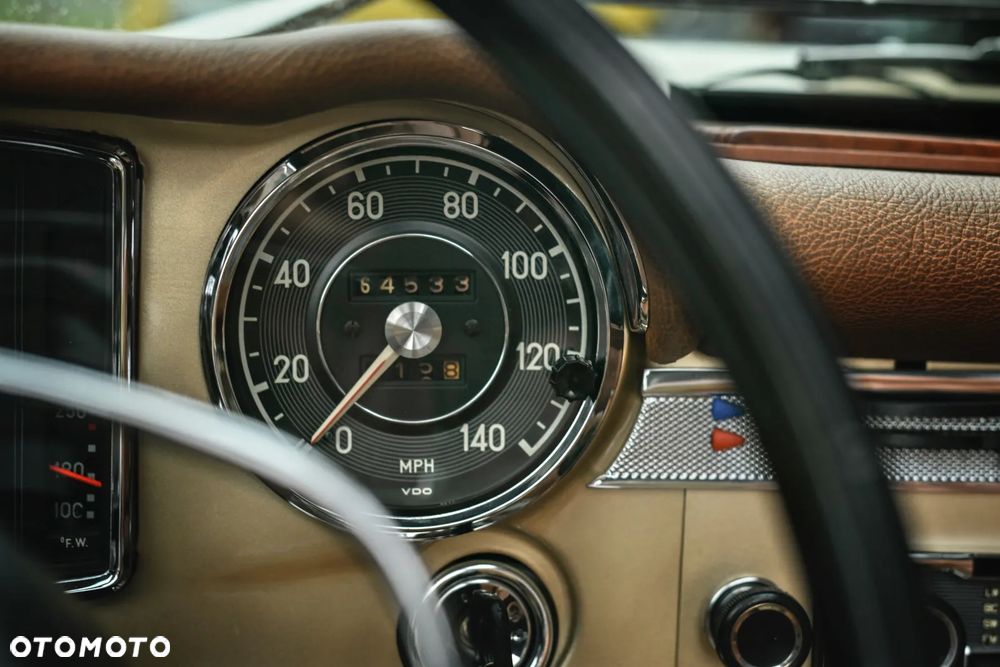 Mercedes-Benz SL - 9