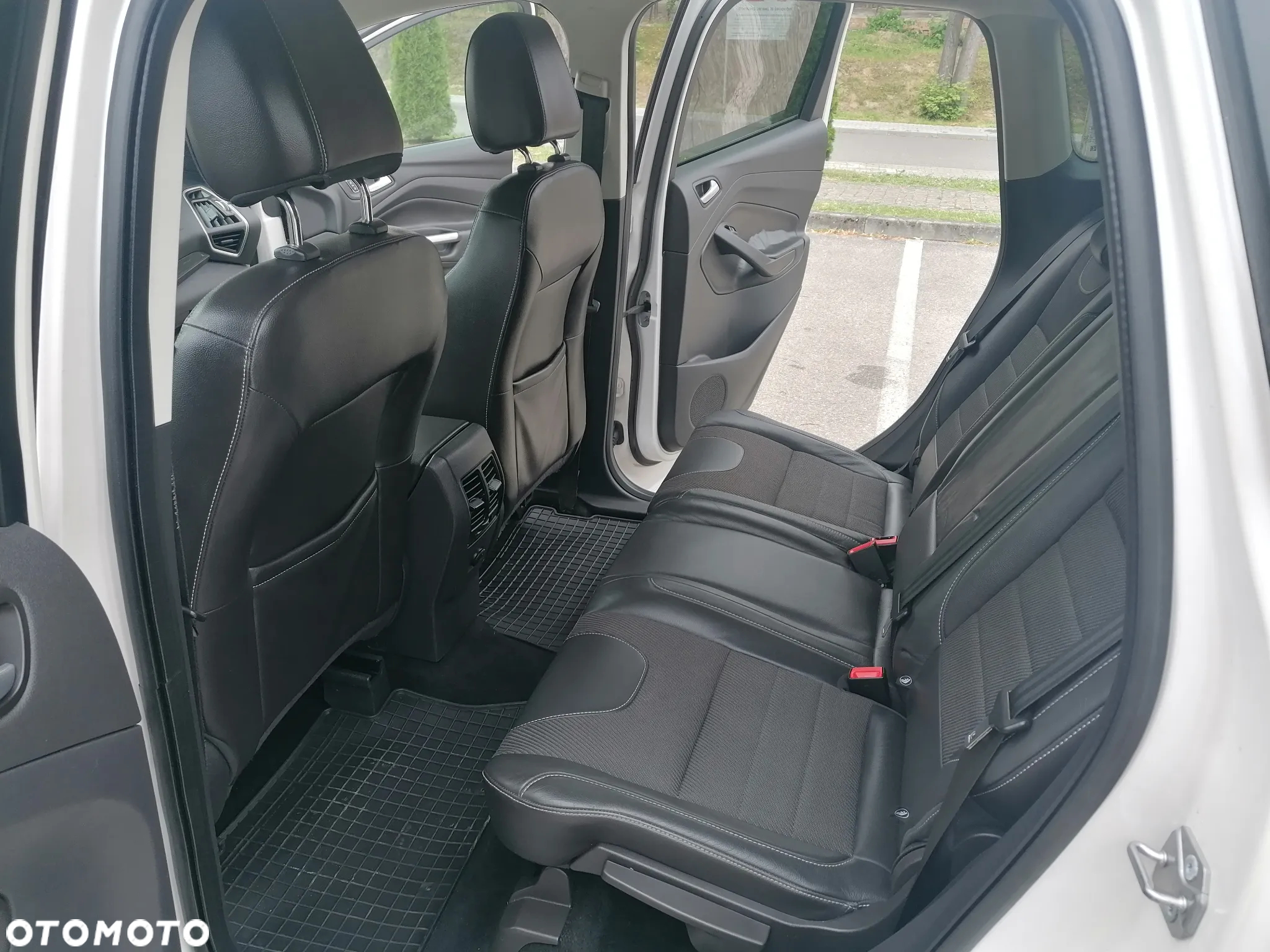Ford Kuga 2.0 TDCi 4WD Titanium - 23