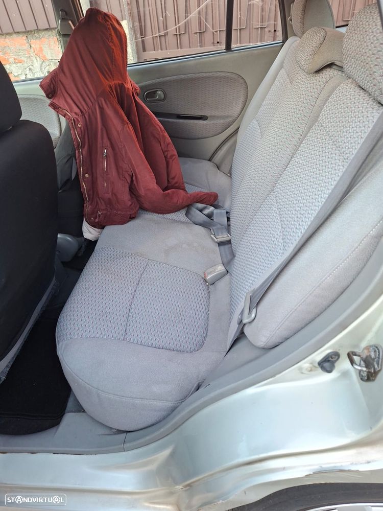 Kia Rio SW 1.3 LS - 5