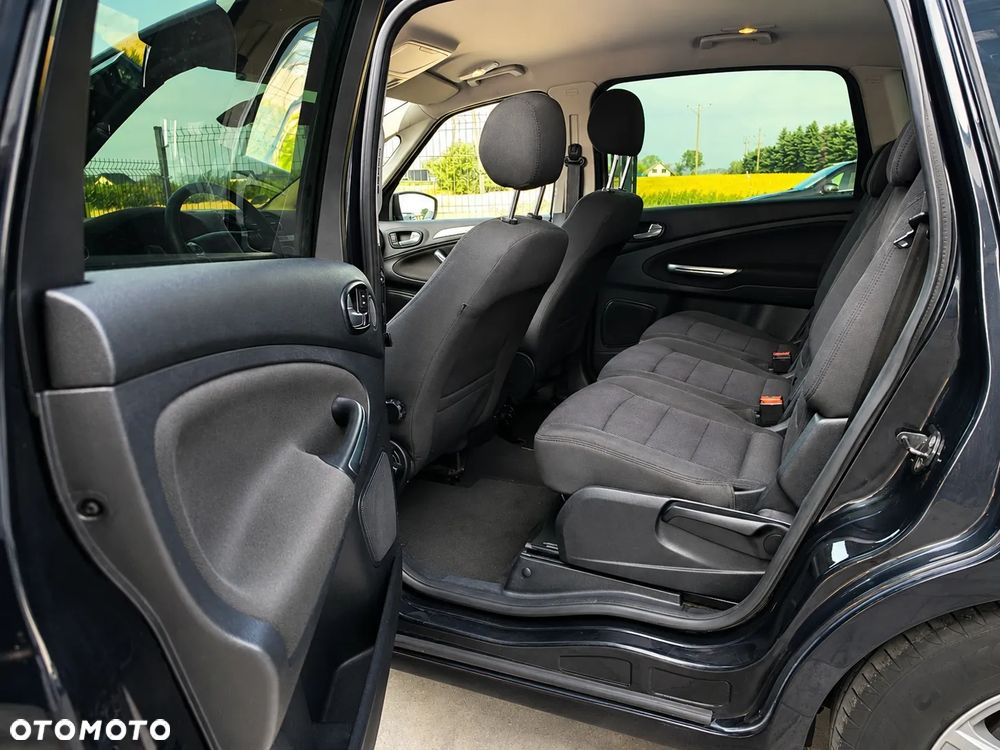 Ford S-Max 2.0 TDCi DPF Titanium - 24