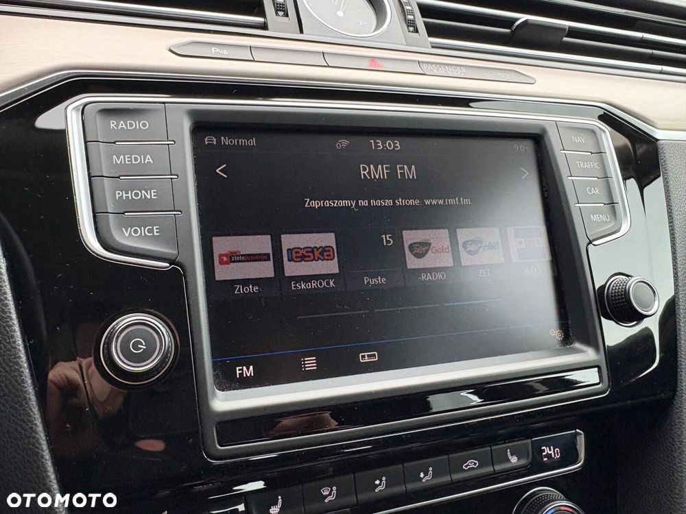 Volkswagen Passat - 30