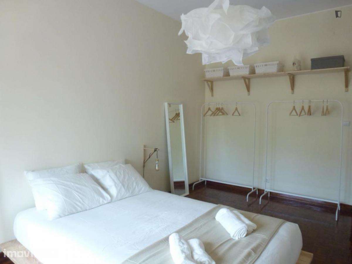 Quarto - localizado em Campolide Lisbon - Grande imagem: 4/16