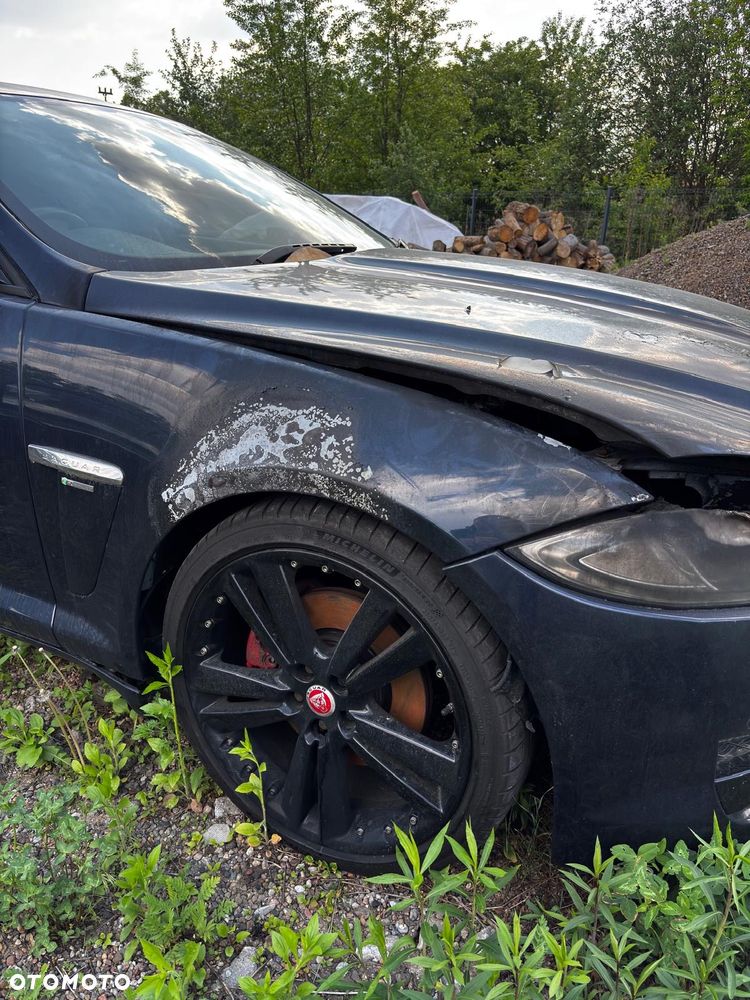 Jaguar XF 3.0 V6 D Premium Luxury - 4