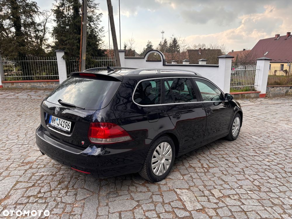 Volkswagen Golf 2.0 TDI DPF Highline - 5