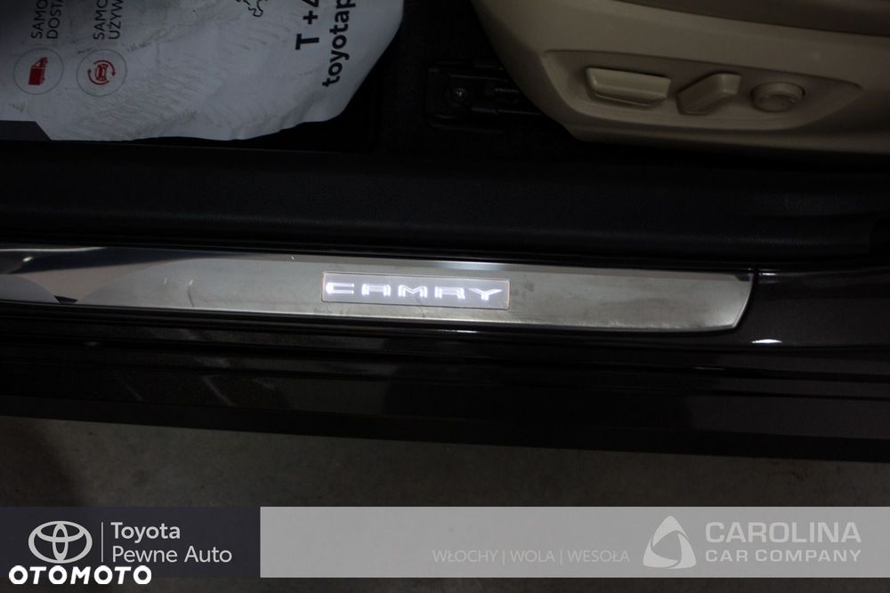 Toyota Camry - 15