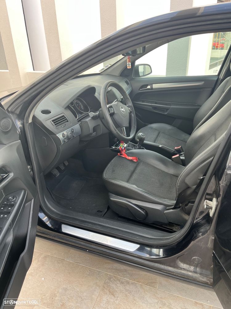 Opel Astra 1.3 CDTI Cosmo - 11