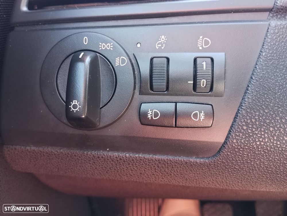 BMW X3 2.0 d - 12