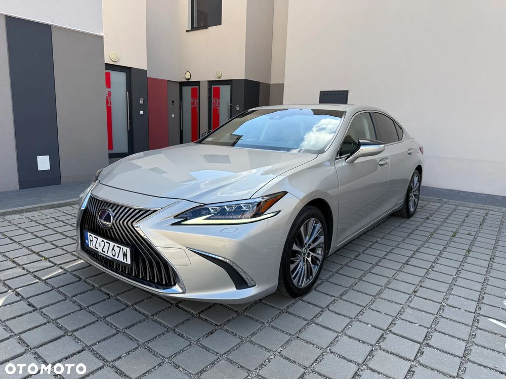 Lexus ES 300h Prestige - 11