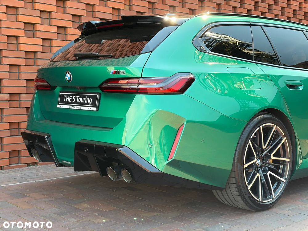 BMW M5 xDrive - 16