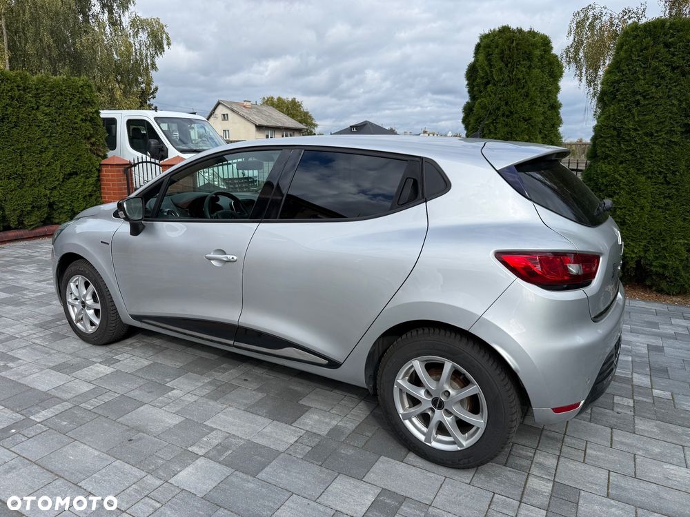 Renault Clio 0.9 Energy TCe Limited EU6 - 11