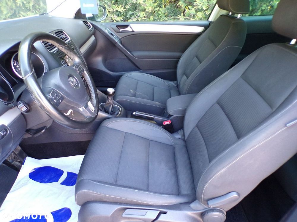 Volkswagen Golf - 18