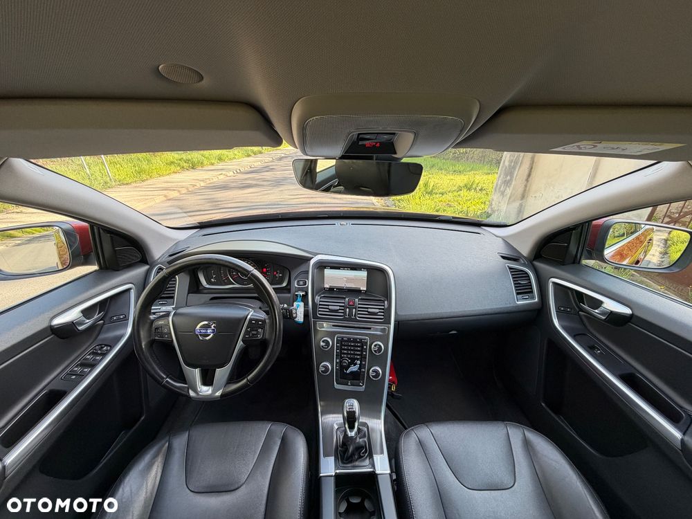 Volvo XC 60 D3 Momentum - 9