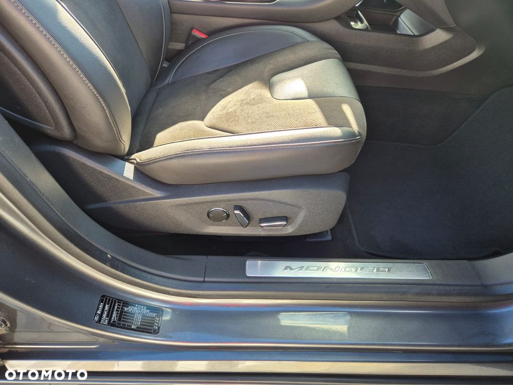 Ford Mondeo 2.0 EcoBoost STart-Stopp Autom Titanium - 20